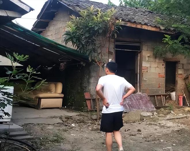 亲病重身亡男孩将其遗体火化后奔赴考场AG真人娱乐2021年高考前2天父(图16)