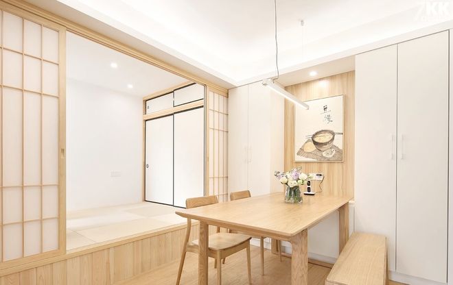 7种用单人椅+矮榻拼出灵活社交区的思路AG真人国际客厅别死磕